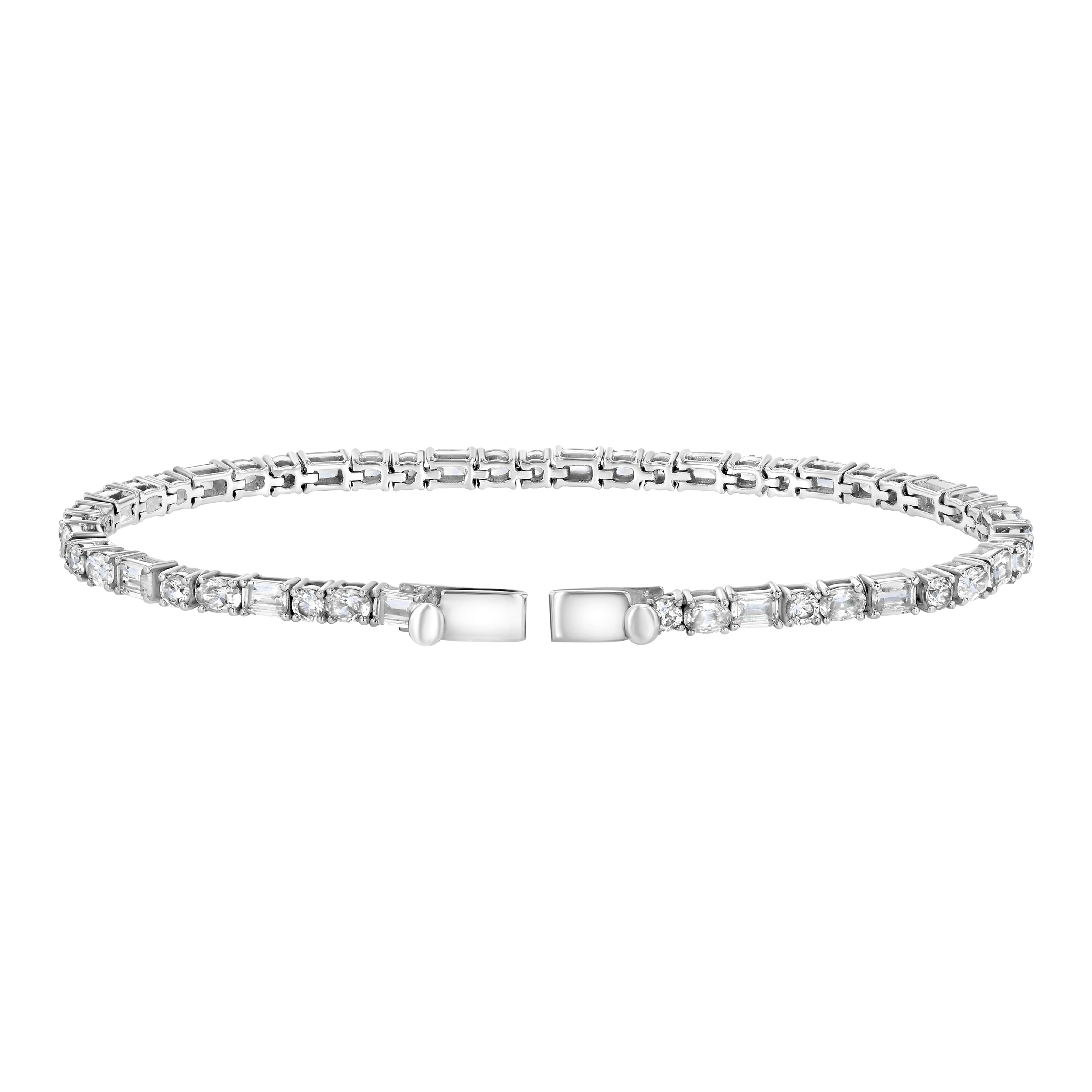 The front view of the Petite Frites mixed stone prong set tennis bracelet in white gold